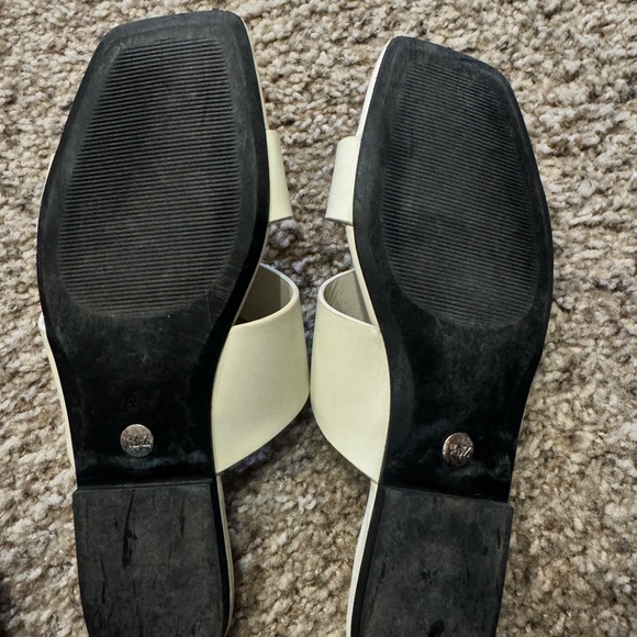 Zara Women's Off-White Cross Strap Sandals - Picture 3 of 3